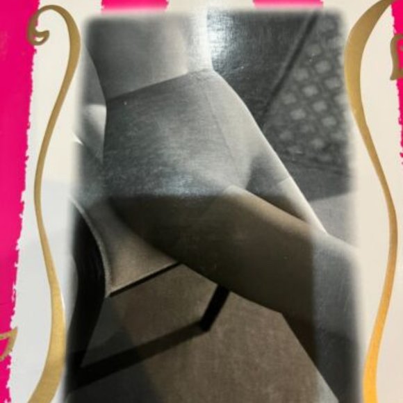 Victoria' Secret Lingerie Pantyhose Lasting Luxuries Control Top Small Cream NWT - Picture 4 of 4